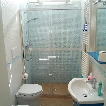 Excelsior לינה וארוחת בוקר לצ'ה