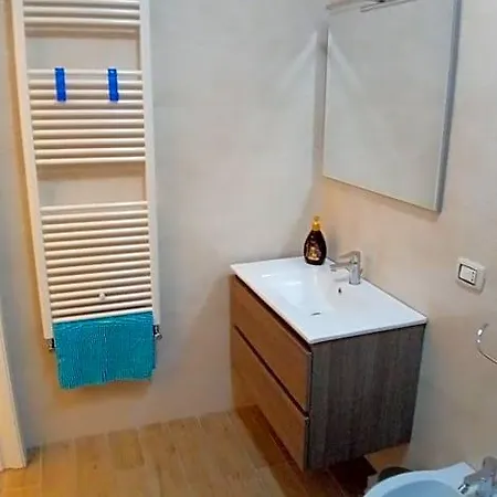 B&B Excelsior
